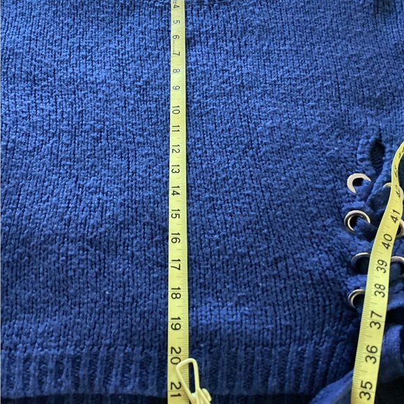 Elan Sweater size M - Picture 7 of 10